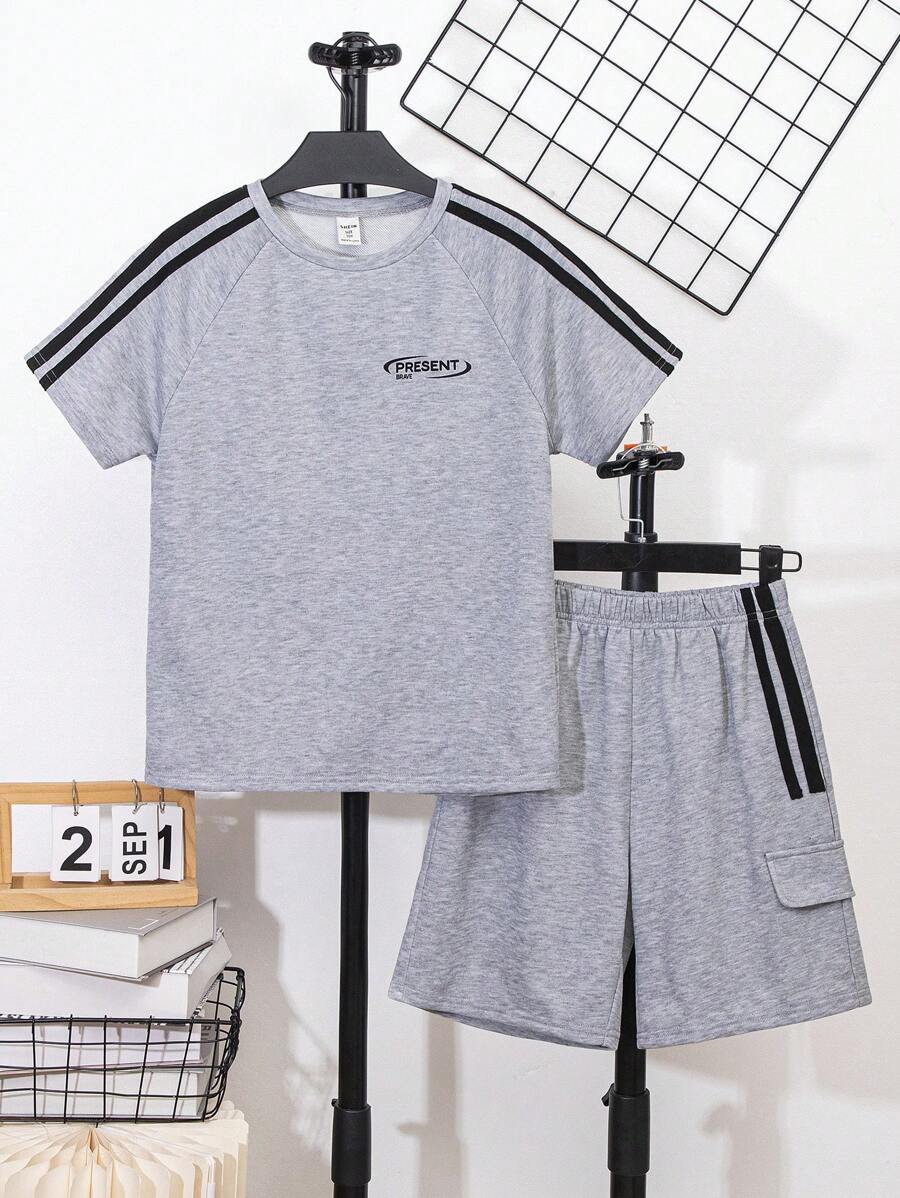 2 pièces Ensemble survêtement décontracté ample avec impression de lettre pour préadolescent garçon, comprend un Sweat-shirt à col rond et un short. Convient pour le trajet, l'école, le port quotidien décontracté, les sports, le printemps et l'été
