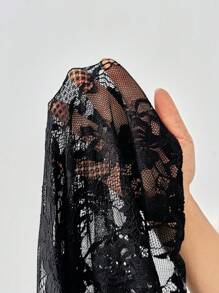 SHEIN Privé Plus Size Women's Asymmetrical Shoulder Lace Patchwork Mermaid Hem Romantic Lace Asymmetric Collar A-Line Dress, Suitable For Romantic Dates And Gatherings, Spring/Summer