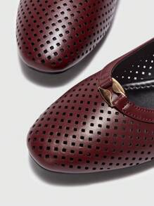 CUCCOO BIZCHIC Women's Minimalist Flat Slip-On Fashion Loafers, Casual Daily Wear