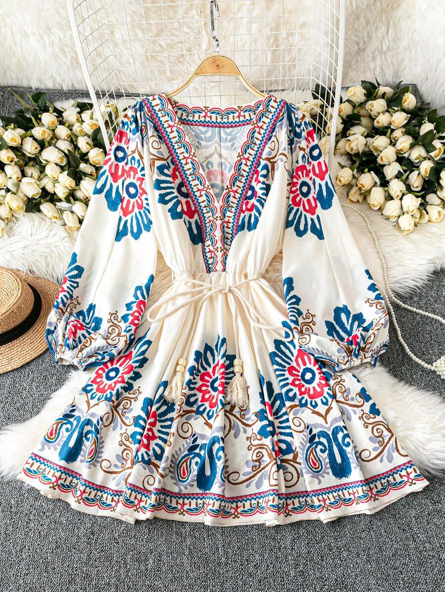 SHEIN LUNE Plus Size Floral Lantern Sleeve V-Neck A-Line Knee-Length Holiday Party Dress - Multicolor - View 1