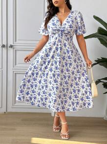 SHEIN Frenchy Vestido casual de vacaciones de manga corta con envoltura delantera y estampado floral bohemio ditsy, talla grande, para verano