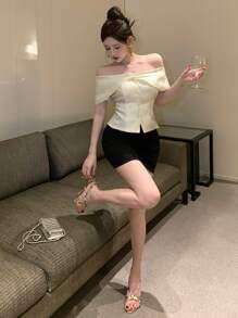 DAZY Elegant Summer Wrap Shoulder Solid Color Fitted Off Shoulder Cropped Women Blouse Going Out Tops Women - White - View 4