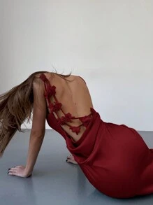 Aloruh 女士优雅露背花卉装饰垂褶缎面红色酒红色露背连衣裙 - 紅色 - 查看 5