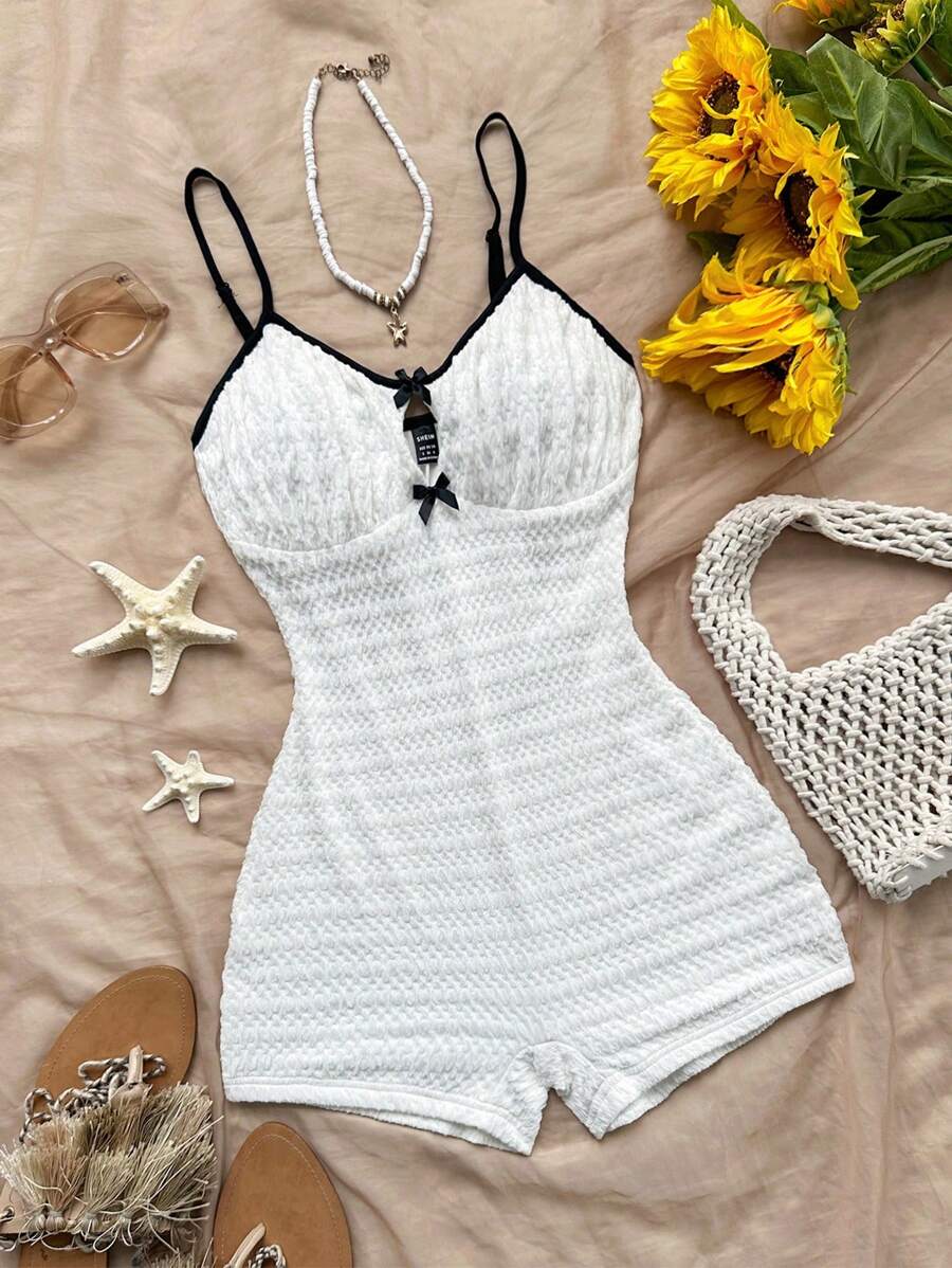 Soleia 女士度假白色针织纹理前中空蝴蝶结撞色肩带紧身连身裤，时尚打底衫或外套，派对 - 白色 - 查看 1