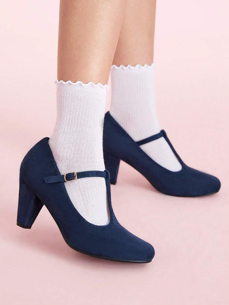 navy blue mary jane pumps