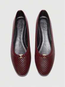 CUCCOO BIZCHIC Women's Minimalist Flat Slip-On Fashion Loafers, Casual Daily Wear