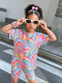 SHEIN Conjunto de 2 piezas de top de manga corta de punto y shorts con estampado colorido casual para niñas jóvenes - Multicolor - Ver 6