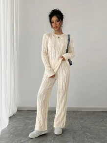 SHEIN Unity 女士时尚博主风格打结毛衣和裤子套装，休闲设计，秋冬 - 米色 - 查看 4