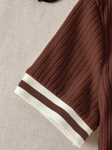 Trelyra Camiseta corta de manga corta casual de patchwork de bloques de color - Café integral - Ver 3