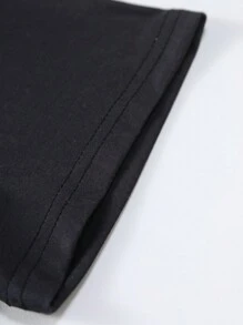 Manfinity EMRG 男士休闲字母与火焰印花圆领短袖 T 恤