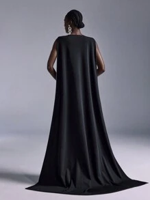 Elitara Elegant Romantic Black And White Color-Blocked Stretch Knitted Simple Shawl Metal Buckle Decor Mermaid Hem Dress, Formal Occasion, Formal Party Evening Dress, Wedding Guest Dress - Black and White - View 3