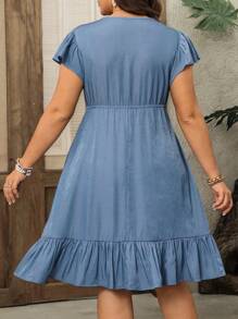 EMERY ROSE Plus Size Women V-neck Falbaniaste rękawy Guziki Dekoracja Boho Sukienka Wiosenne Stroje Dla Kobiet Letnie Stroje Dla Kobiet