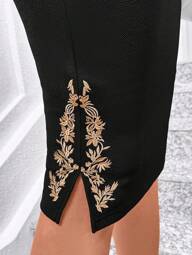 SHEIN Clasi Fusta Creion Femei Dimensiuni Plus Elegante Broderii Florale