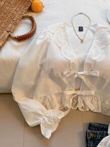 Easelle 女士翻领水溶性刺绣蝴蝶结前开襟灯笼袖荷叶边宽松白色衬衫 - 白色 - 查看 11