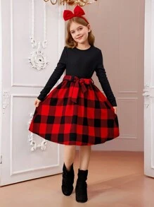 SHEIN Conjunto de 2 piezas para niña preadolescente: Top de manga larga acanalado negro y falda a cuadros rojos con lazo, adecuado para Navidad, Año Nuevo, vuelta al colegio, uso casual - Negro - Ver 1