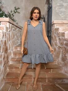 SHEIN LUNE 女士夏季连衣裙 加大码格子无袖 V 领鱼尾裙，肩部饰有蝴蝶结 女士夏季服装 女士生日服装 情人节连衣裙 露肩连衣裙 黑白格子无袖连衣裙，肩部饰有蝴蝶结 短款连衣裙 女士夏季服装 情人节连衣裙 太阳裙 - 黑與白 - 查看 6