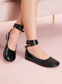 CUCCOO DOLLMOD Giày bệt mũi tròn cho nữ, giày đế bằng màu đen cổ điển đan chéo kiểu ballet ngày lễ tình nhân - màu đen - Xem 5