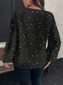 SHEIN Clasi Camisa de talla grande de ajuste relajado, estilo minimalista y casual, con estampado de rhinestone falso en escote en V, apropiada para otoño/invierno