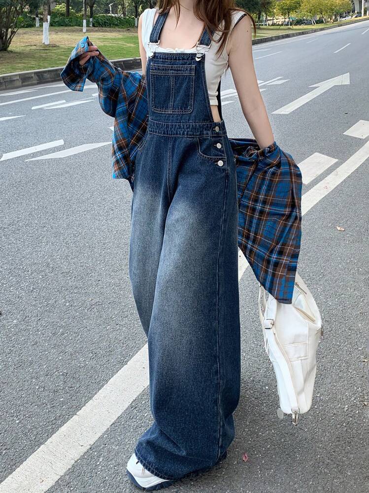 DAZY 여성용 주머니 달린 와이드 레그 릴랙스핏 데님 멜빵 팬츠 - 미디엄 워시 - 보기 1