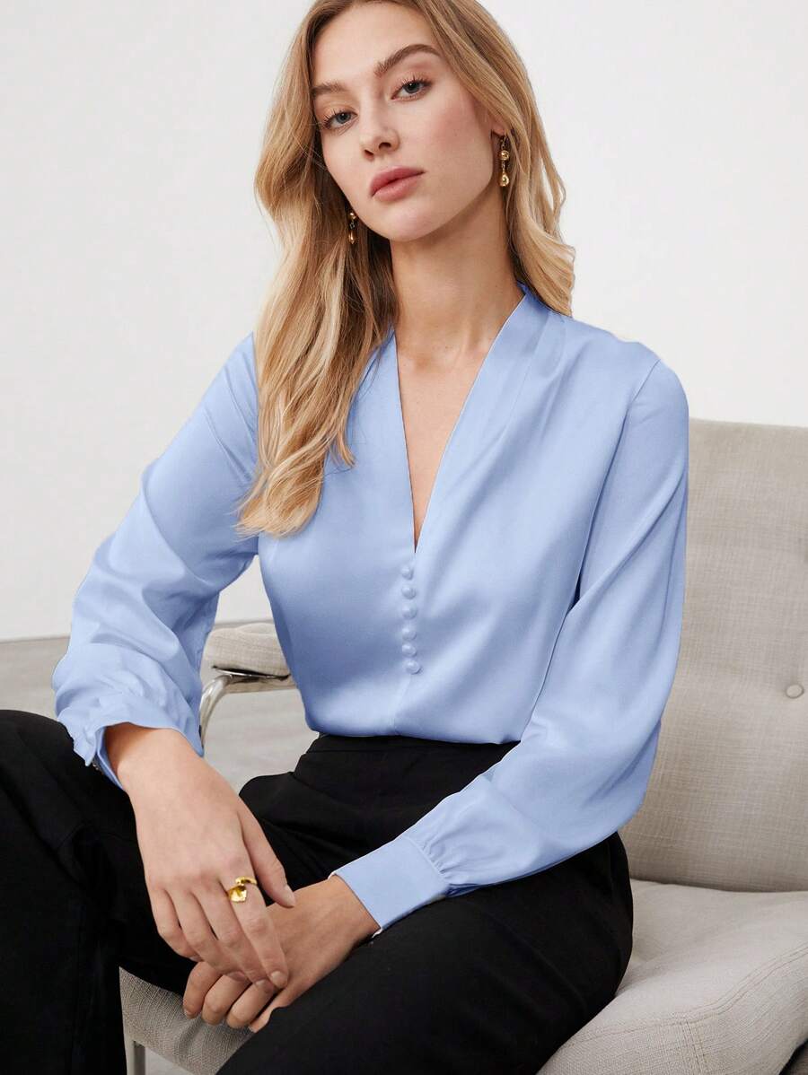 BizChic Áo kiểu tay phồng cổ chữ V mới mùa Xuân/Hè, chất liệu satin, thanh lịch, phù hợp cho công sở thành thị, phong cách lãng mạn thập niên 90, thích hợp cho Giáng sinh, Năm mới, Ngày Valentine, Tiệc tùng, Đi biển, Lễ tốt nghiệp, Thời trang, Lễ hội, Kỳ nghỉ, Phong cách lãng mạn cơ bản, Thích hợp cho khách dự đám cưới, chủ nhà, Đi chơi, Hẹn hò, Tiệc tùng, Buổi hòa nhạc, Biểu diễn sân khấu, Bữa ăn sáng muộn, Sân bay. - Màu xanh nhạt - Xem 1