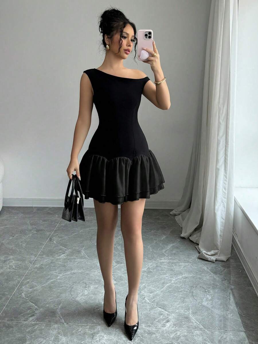 SHEIN Unity 女士不对称肩部撞色欧根纱设计优雅黑色无袖短裙,秋季新品 - 黑色 - 查看 1