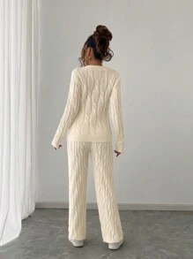 SHEIN Unity 女士时尚博主风格打结毛衣和裤子套装，休闲设计，秋冬 - 米色 - 查看 2