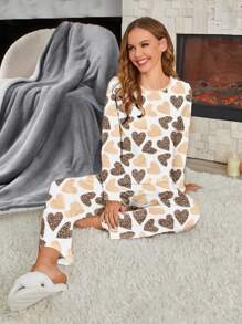 SHEIN Essnce 温暖母女搭配套装，全豹纹心形撞色女式2件套睡衣套装，长袖长裤