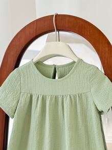 SHEIN LMoss Kids LMoss 女婴休闲纹理绿色短袖迷你连衣裙 - 綠色 - 查看 6