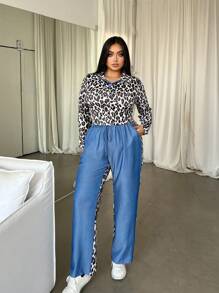 SHEIN Slayr Set de 2 piezas de top de manga larga y pantalones en parchwork con estampado de leopardo azul