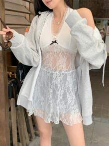 DAZY 女士蕾丝蝴蝶结装饰透视休闲露背吊带上衣，适合节日外出穿着 - 白色 - 查看 5