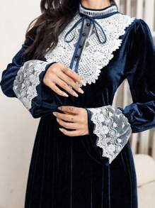 Modelyn 女士优雅天鹅绒连衣裙，蕾丝刺绣和宫廷风格长款晚礼服 - 藍色 - 查看 7