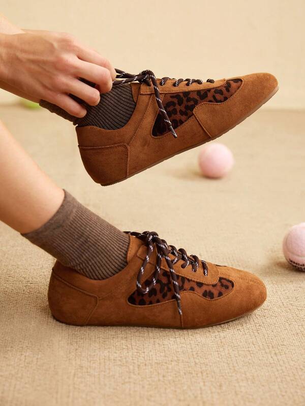 CUCCOO EASI Zapatillas casuales marrón para mujer, zapatillas de primavera, zapatillas para el Día de Pascua