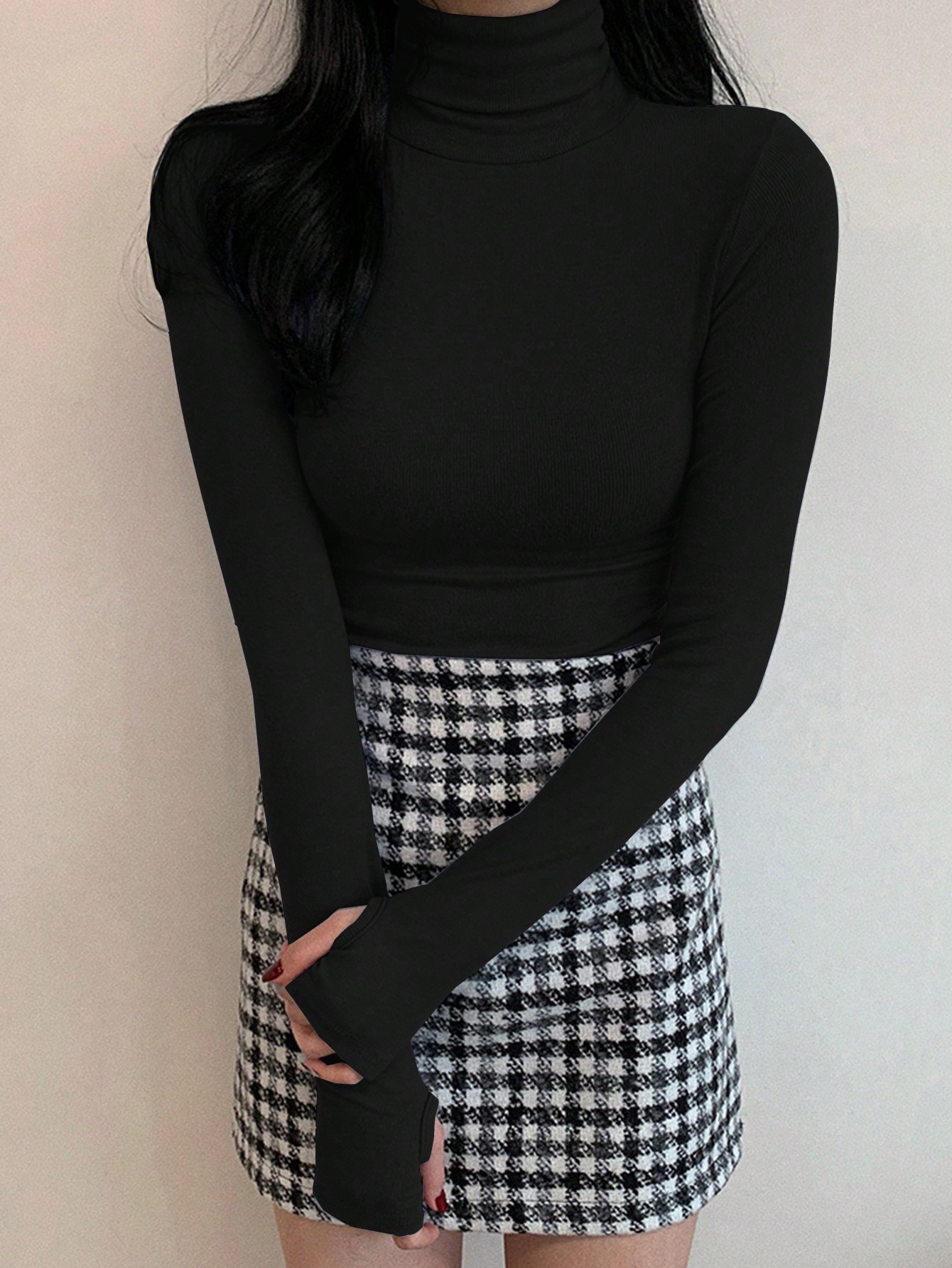 قميص داخلي نسائي بياقة عالية وأكمام طويلة، قصة ضيق...