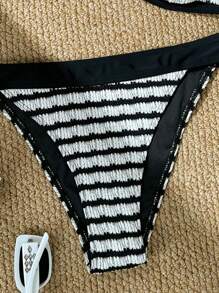Women 2pcs Striped Jacquard Fabric Spaghetti Strap Ruched Sexy Bikini Set Summer - Black and White - View 3