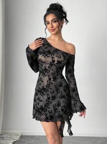 Firerie Elegantes, sexy Partykleid für Frühling/Sommer mit offener Schulter, ungleichen Ärmeln, Blumenstickerei und Mesh-Einsätzen, enge Taille und ausgestelltem Rockteil in Minilänge