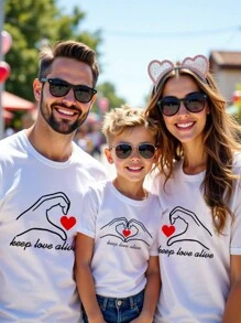 Manfinity Homme تي شيرت رجالي بياقة دائرية بيضاء مقاس قياسي، تي شيرت لعيد الحب مناسب للأزواج والعائلات وحفلات - أبيض - مشاهدة 6