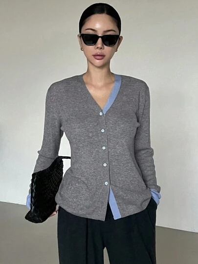 DAZY 女式V领拼色开衫，休闲时尚，适合日常穿着，秋季服装