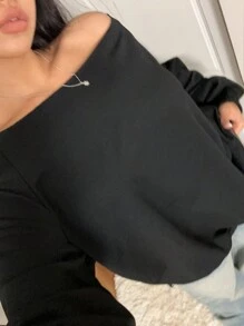 INAWLY 大码不对称领口长袖时尚露肩迷人优雅卫衣，适合毕业季、教师节、返校季等场合，秋冬季节必备单品。 - 黑色 - View 3