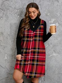 SHEIN LUNE فستان مطبوع بأكمام قصيرة بياقة على شكل V بأربطة عريضة، بتصميم مبسط من القماش المُربع في المقاسات الكبيرة