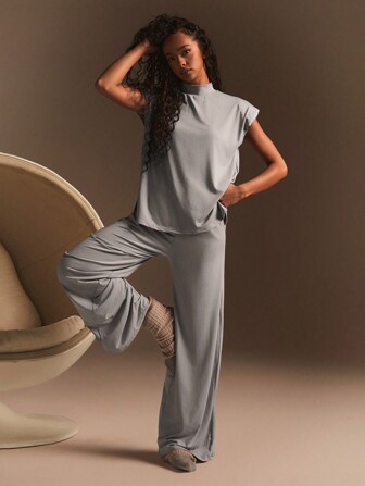 Athîral 2 件套女士休闲纯色垫肩上衣和裤子套装