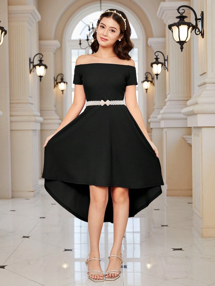 Vestido corto de estilo minimalista para adolescentes, con escote descubierto, cuello elástico y manga corta, de punto y casual - Negro - Ver 1