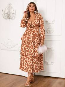 SHEIN VCAY Vestido con top acampanado de manga larga con escote en V con estampado de corazones de animales y estampado de leopardo, falda de volantes, adecuado para vacaciones, playa, fiesta, San Valentín, Año Nuevo, citas románticas, estilo bohemio occidental, talla grande - Multicolor - Ver 1