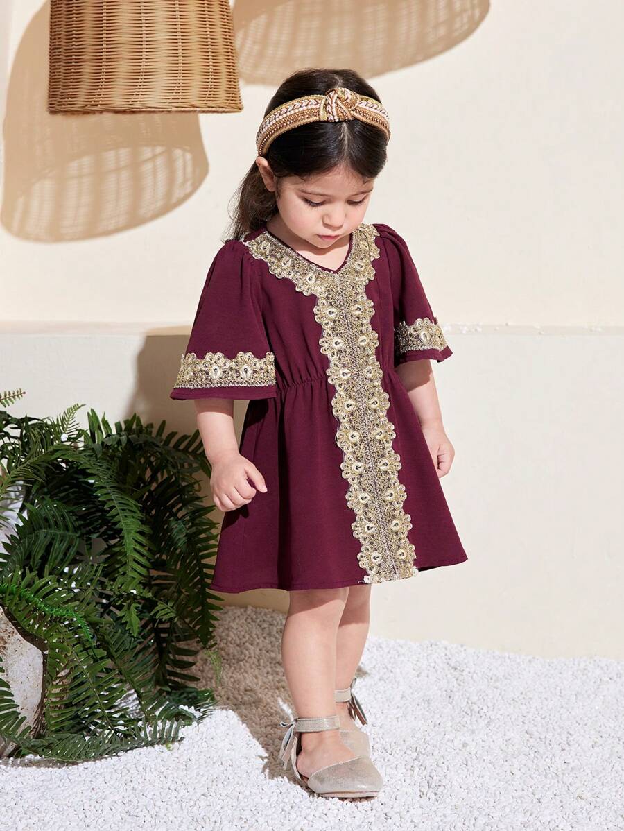 SHEIN Babygirl Lovely Solid Color Luxurious Gold Lace Trim Dress - Burgundy - View 1