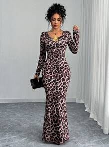 Chiquease Vestido largo de estampado de leopardo con decoración metálica en color oro rosa y escote sexy de estilo ajustado, nuevo modelo 2024 (estampado aleatorio)