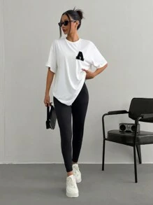 SHEIN EZwear 女士新款宽松字母印花短袖 T 恤和紧身裤套装