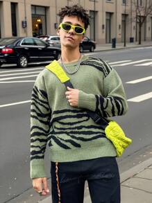 Manfinity EMRG Men's Crew Neck Long Sleeve Pattern Detail Casual Sweater - Olive Green - View 3