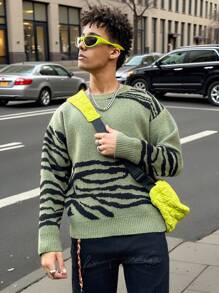 Manfinity EMRG Men's Crew Neck Long Sleeve Pattern Detail Casual Sweater - Olive Green - View 4