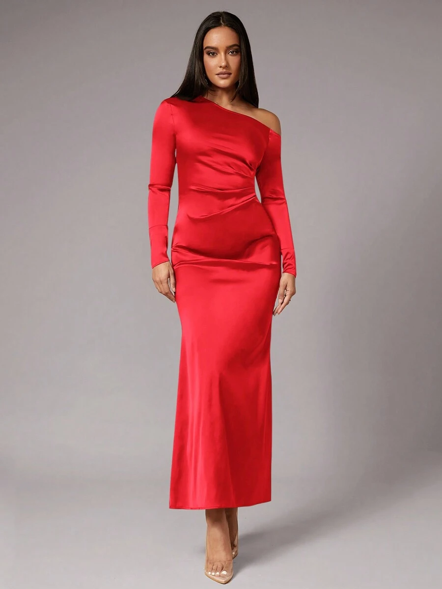 Silquee Robe longue en satin bordeaux à épaules dénudées pour femme, manches longues, pour l'automne et l'hiver.Robe longue femme, pour l'automne et l'hiver, robe de soirée, de mariage, de demoiselle d'honneur, de sortie, d'Halloween, de Noël et de vacances. Robe longue avec décolleté bas et drapé. - Rouge - Voir 1