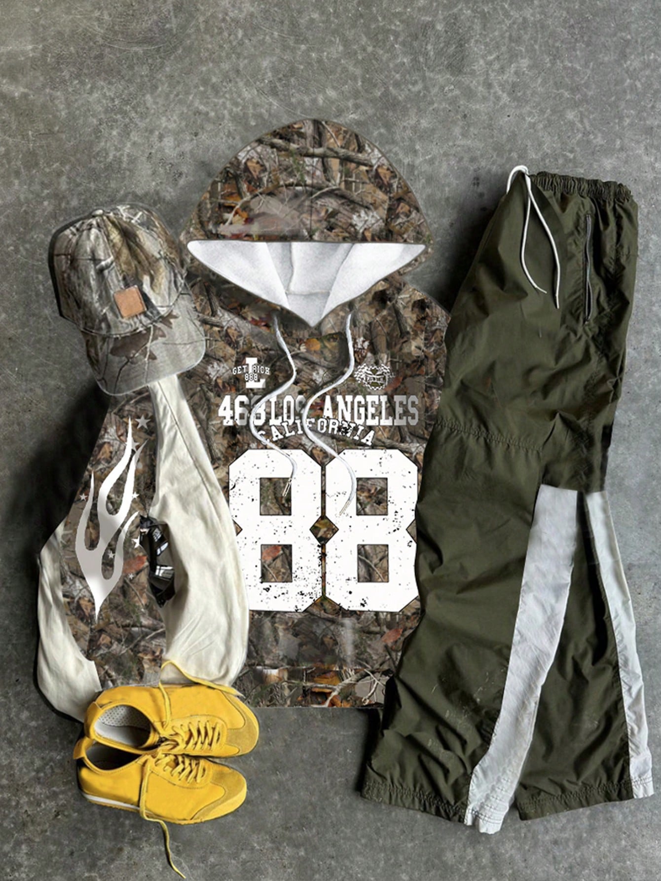 Manfinity Dauomo Men's Casual Numeric Print Long Sleeve Hooded Sweatshirt