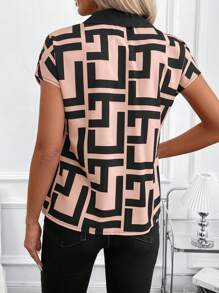 SHEIN Clasi Women's V-Neck Minimalist Geometric Print Casual Blouse,Going Out Tops - Multicolor - View 2